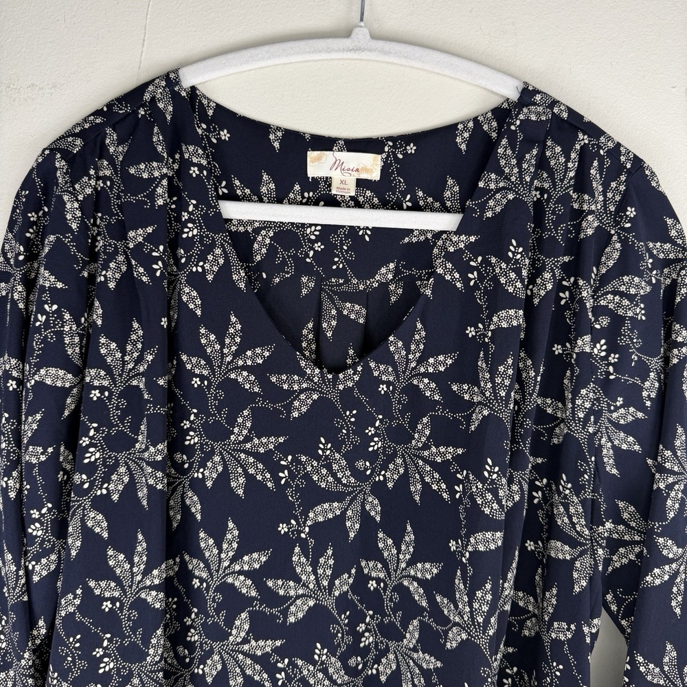 Misia Tunic Top Women Size XL Navy 3/4 Sleeve Pullover Leaves Floral Peasant